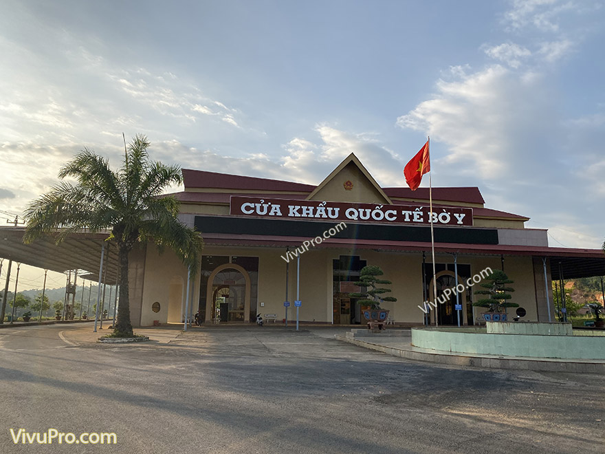 cửa khẩu quốc tế bờ y kon tum