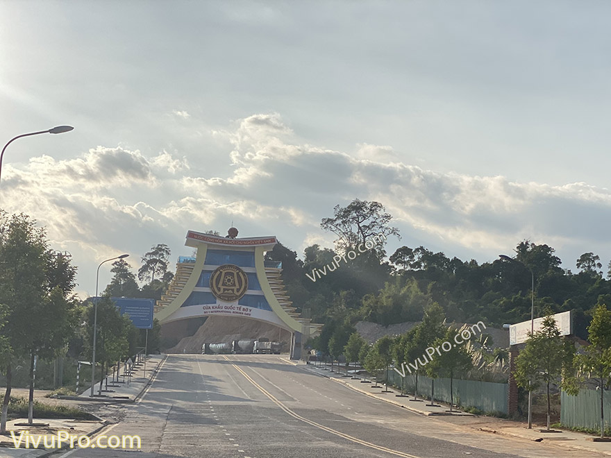 cửa khẩu quốc tế bờ y kon tum